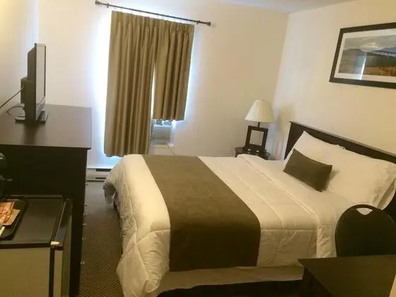 Knights Inn Barriere - Genel