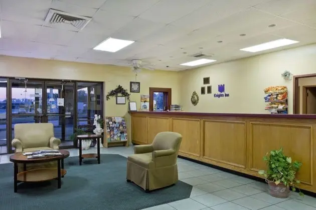 Knights Inn Brenham - Lobi
