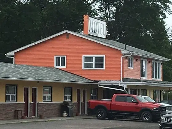 Knights Inn Cobourg - Dış Mekan