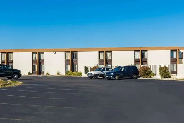 Knights Inn Dayton North
