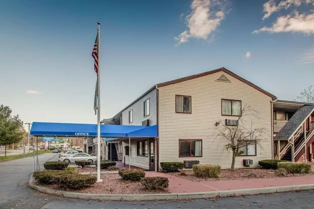 Knights Inn Groton/Mystic Area
