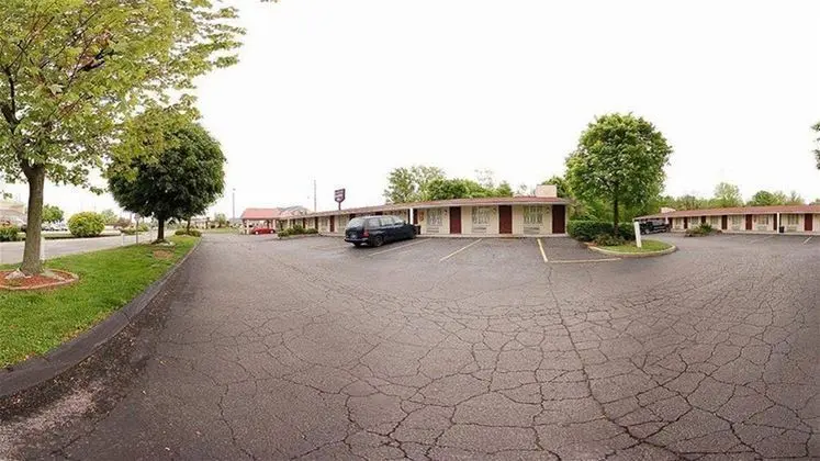 Knights Inn Indianapolis East