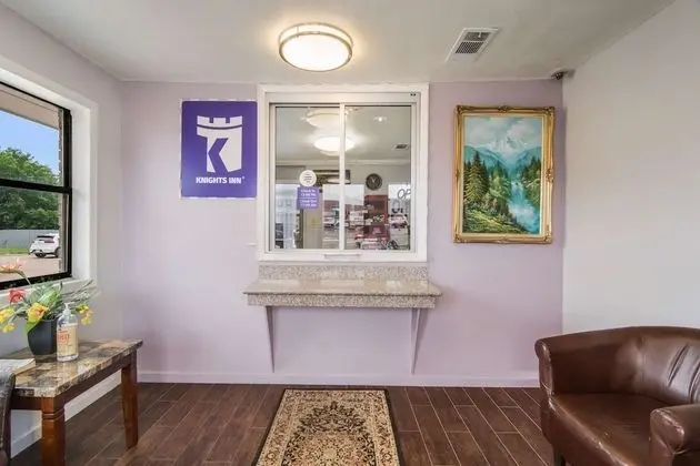 Knights Inn North Richland Hills - Lobi