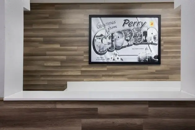 Knights Inn Perry - Lobi