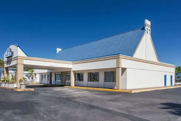 Knights Inn Plant City - Dış Mekan