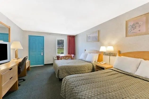 Knights Inn Poconos/Bartonsville