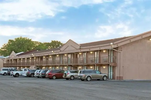 Knights Inn South Hackensack NJ/NYC Area