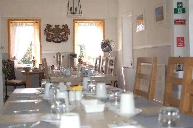 Knight's Rest B&B - Yerinde Yemek