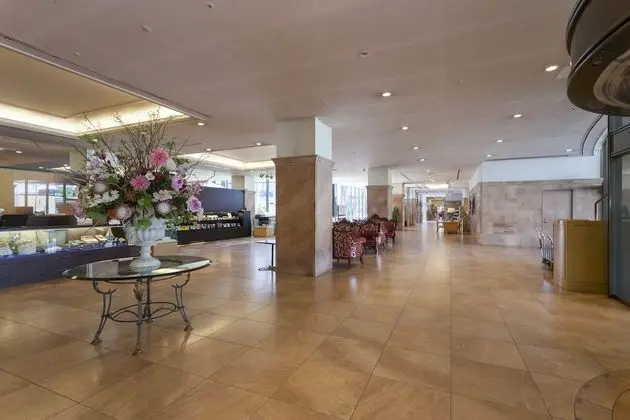 Kobe Seishin Oriental Hotel - Lobi