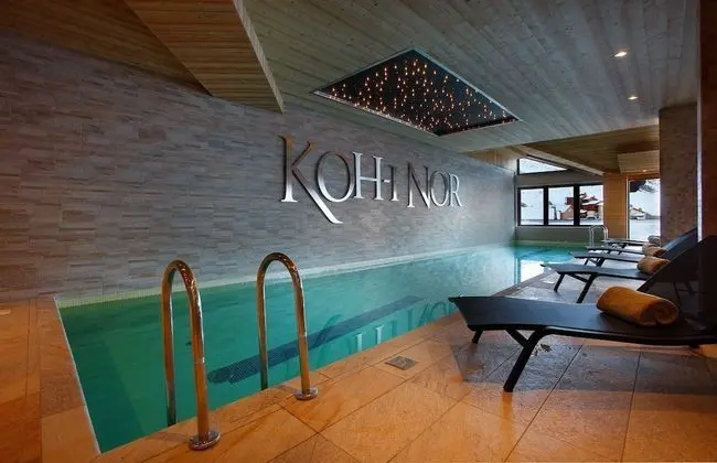 Hotel Koh-I Nor - Havuz