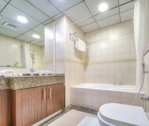 KOHH – 1BR in Bay Central - Banyo Özellikleri
