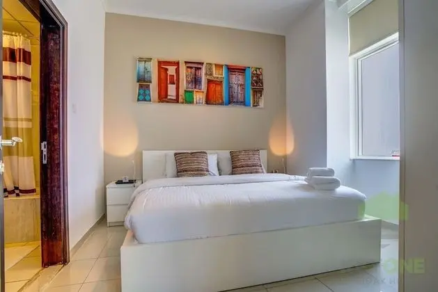 KOHH – 1BR in Botanica Tower - Oda