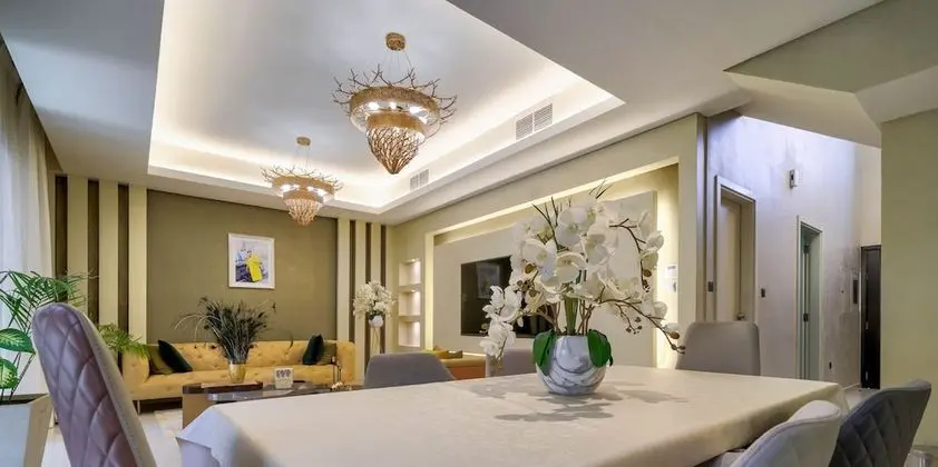 KOHH – 3BR Townhouse in Claret - Oda Düzeni