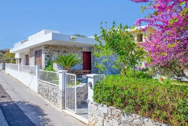 The Kokkini Beach Retreat - Öne Çıkan Resim