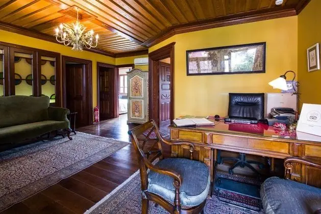 Kokkino Spiti Boutique Hotel - Lobi