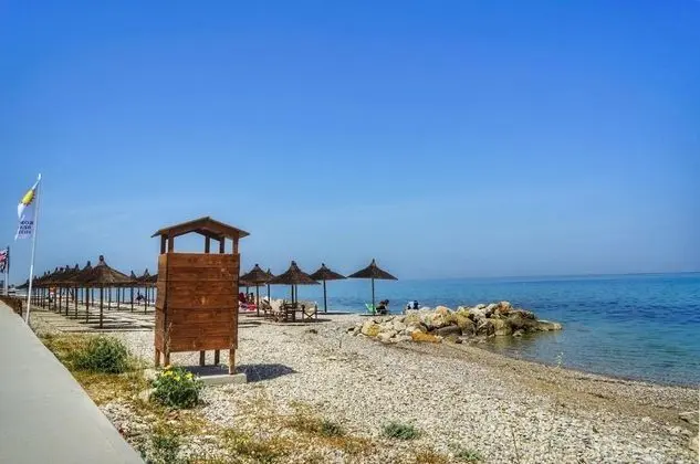 Kokoni Beach Hotel