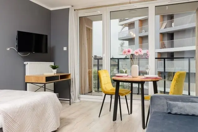Kokoryczki Studio Warsaw by Renters