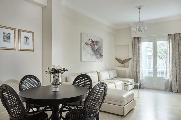 Kolonaki square Apartment