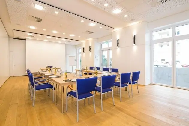 Kolping Freiburg Stadthotel - İş / Konferans