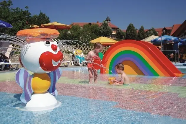 Kolping Hotel Spa & Family Resort - Havuz