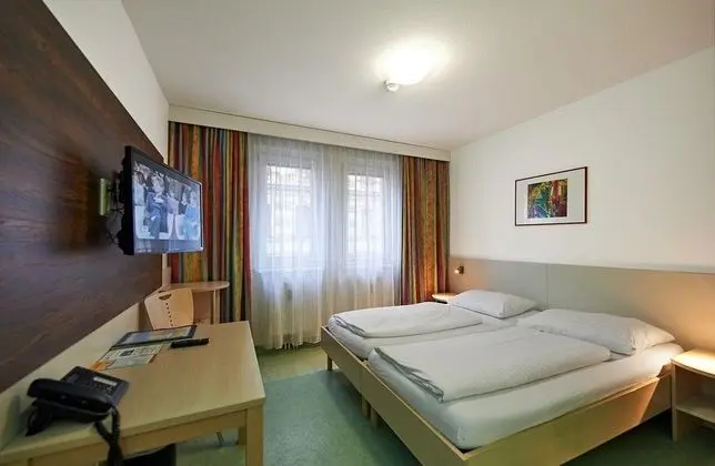 Hotel Kolpinghaus Wien Zentral - Genel