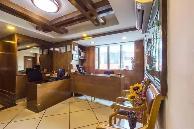 Hotel Komfort Terraces - Lobi