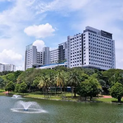 Komune Living & Wellness in the Park