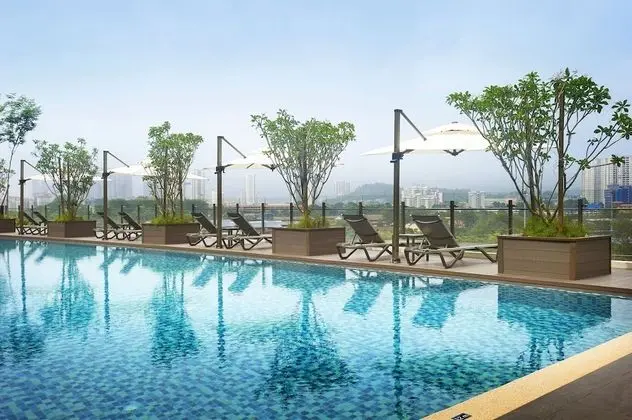 Komune Living & Wellness in the Park - Havuz
