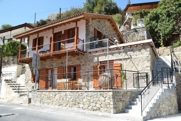 Konatzin tou Massou by raise