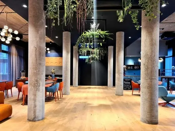 KONCEPT Hotel International - Lobi