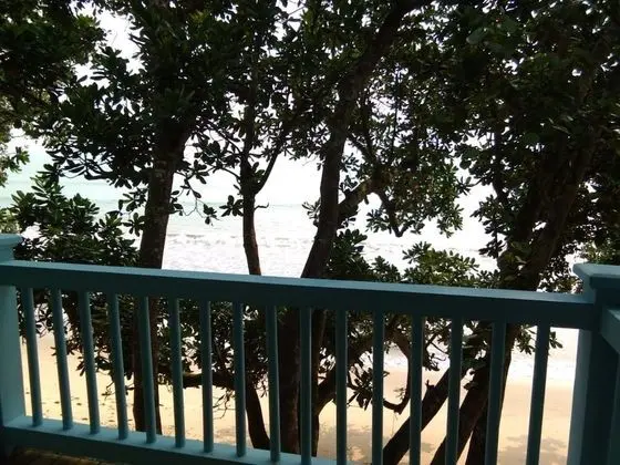 Kondominium Pantai Pasir Putih Carita