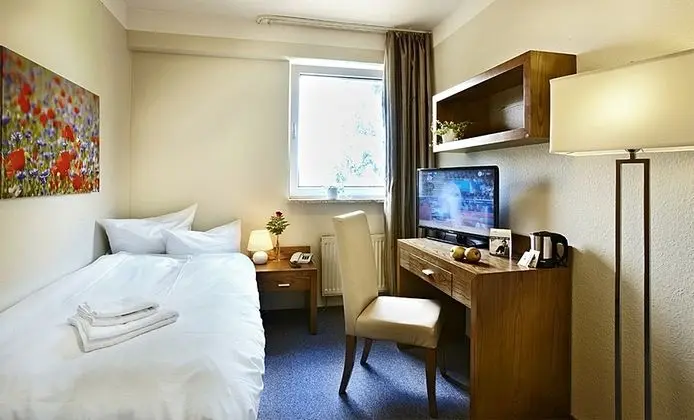 Hotel Königstein Kiel by Tulip Inn - Genel