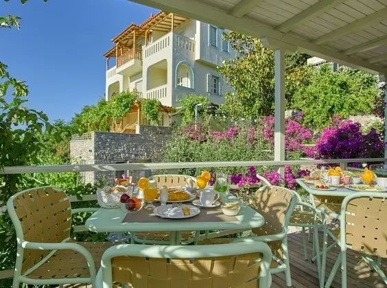 Konstantina Studios - Yerinde Yemek