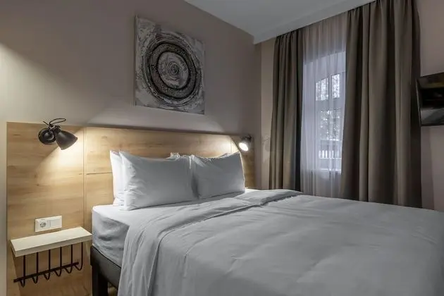 KONTRAKT Boutique Hotel - Oda