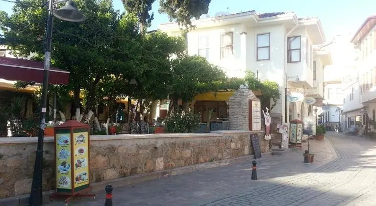 Konukzade 36 Hotel - Yerinde Yemek