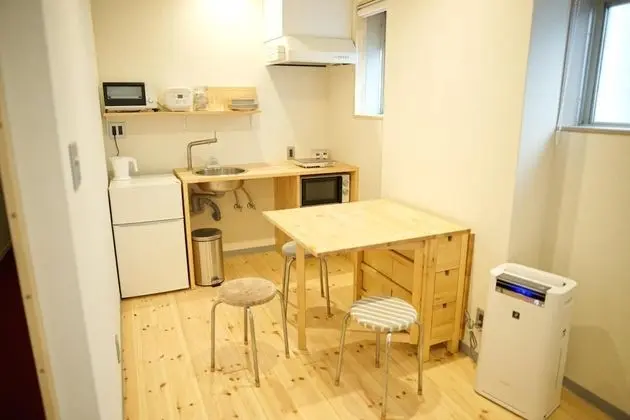 Konyamachi Guest House Kuku - Hostel - Mutfak