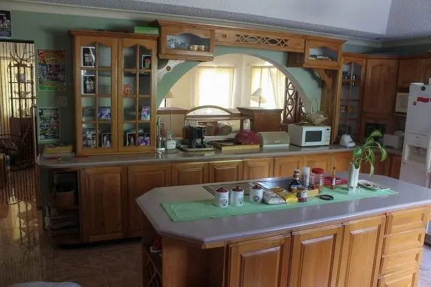 Kool Rooms Guest House - Mutfak