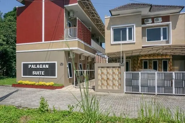 KoolKost Female Syariah near STIM YKPN Yogyakarta