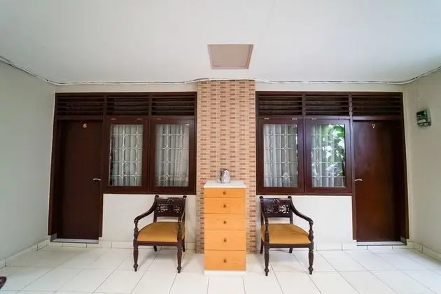KoolKost near BTC Fashion Mall 2 - Lobi