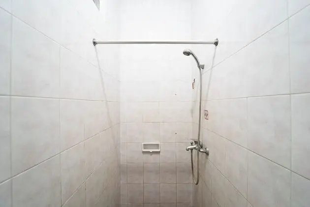KoolKost near Padjadjaran University - Banyo Tipleri