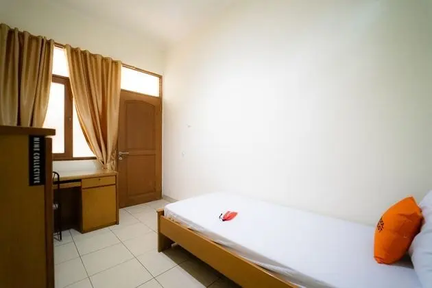 KoolKost near Padjadjaran University - Oda