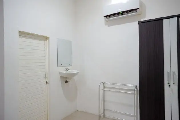 KoolKost near RS Samaritan Palu - Banyo Tipleri
