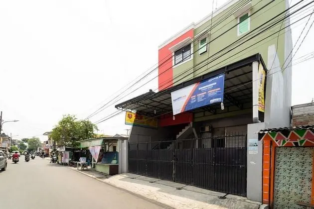 KoolKost Syariah near Velodrome Rawamangun