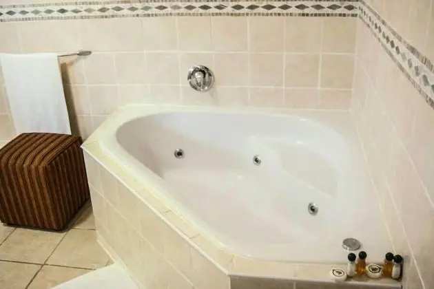 Kopano Nokeng - Banyo Özellikleri