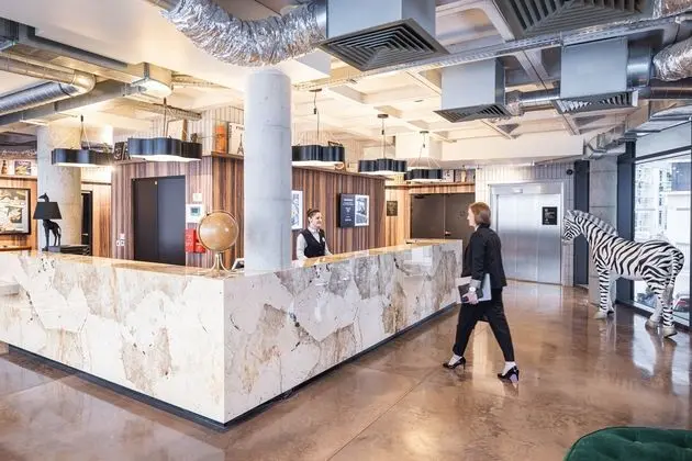 KOPSTER Hotel Residence Paris Colombes - Lobi