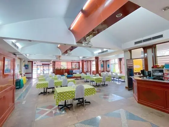 Korat Country Club Golf and Resort - Yerinde Yemek
