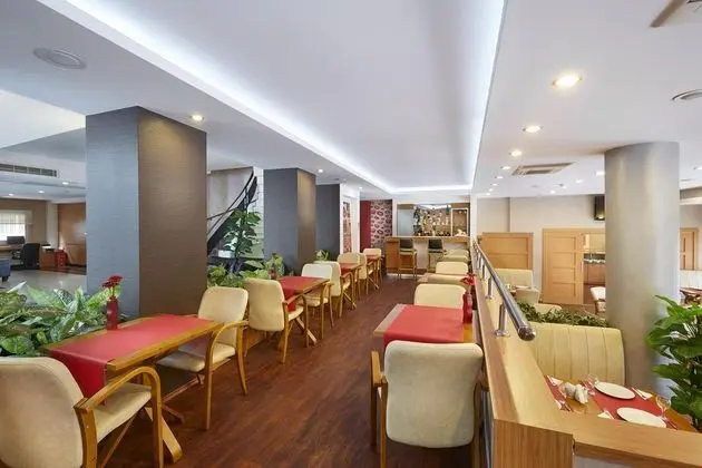 Kordon Otel Alsancak - Yerinde Yemek
