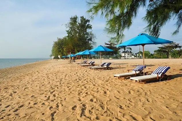 Kosmos Phu Quoc Villa - Plaj