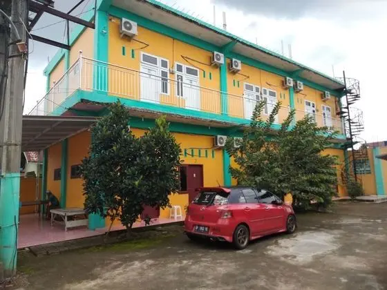 KOST 748 AT