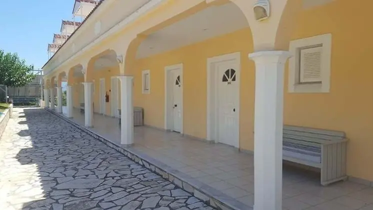 Kosta Maria - Lobi